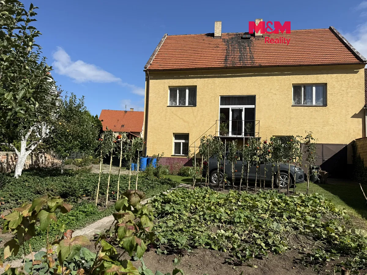 Prodej rodinného domu 250 m², pozemek 530 m²